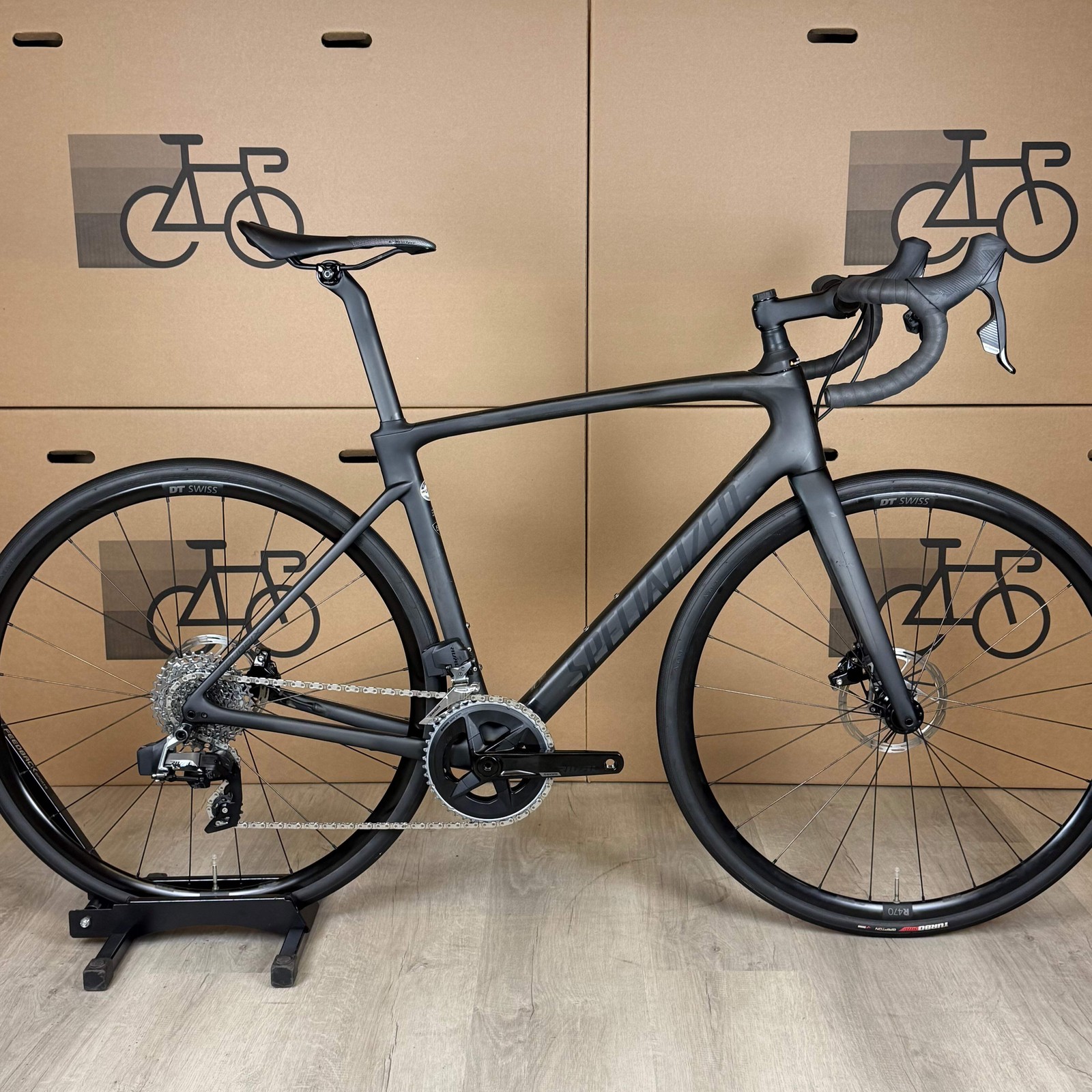 "Demo" Specialized Roubaix, Sram Rival AXS, Disc Carbon Fiber Road Bike-2022, 56