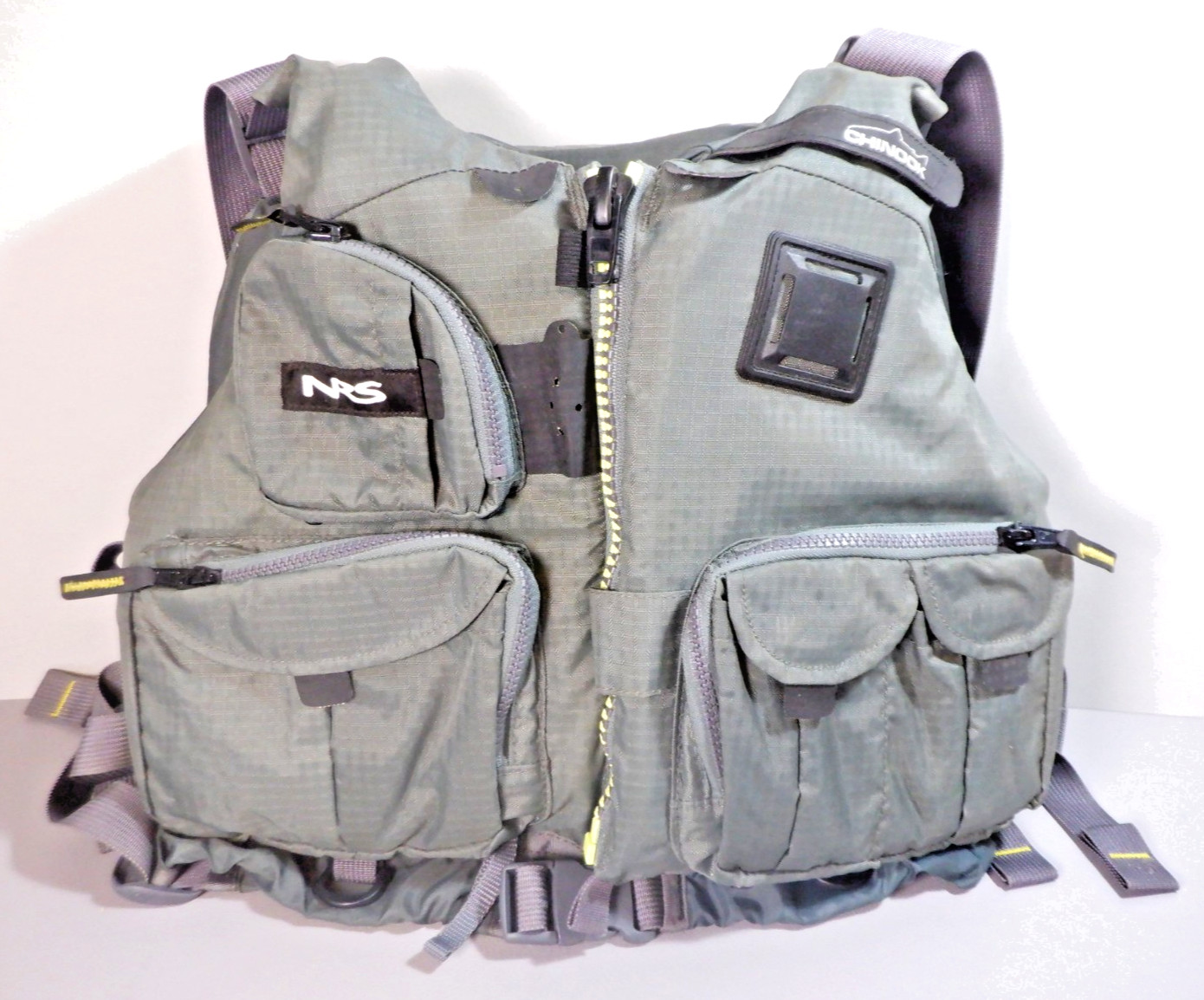 NRS Chinook Fishing PFD / Life Jacket, Size L/XL .  Color - Charcoal