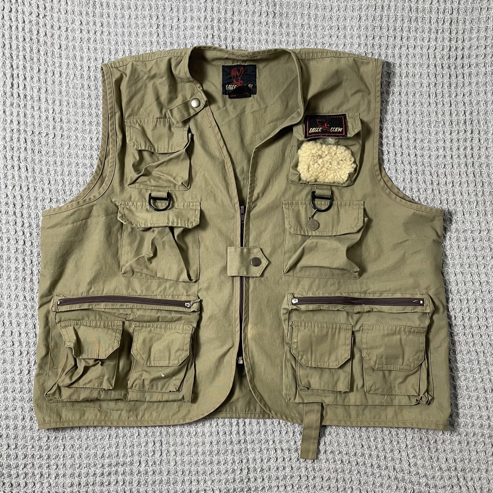 VTG Eagle Claw Fly Fishing Vest Beige Utility Outdoor Gear Patch Men's L/XL