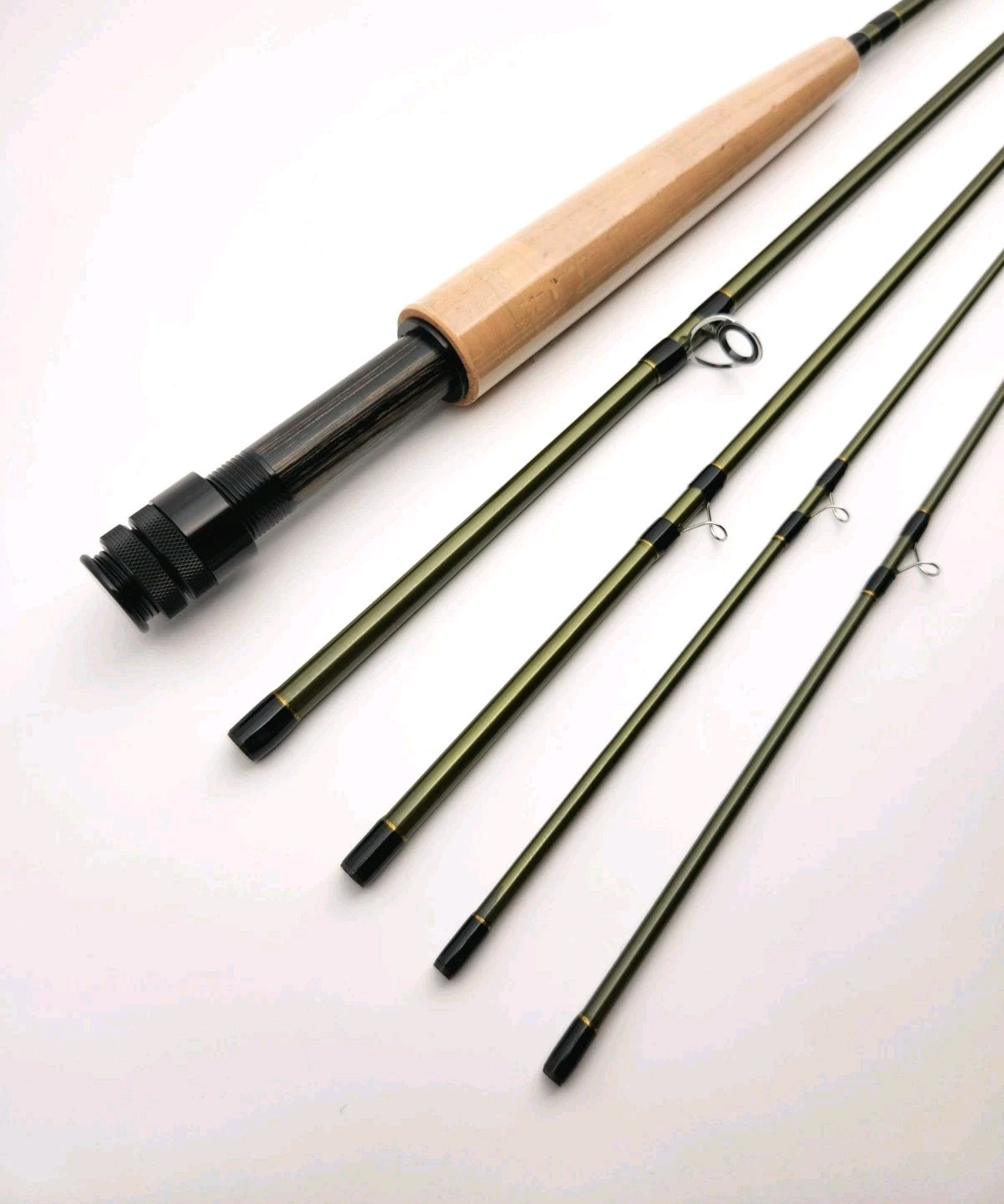 8' 6" 5wt Rocky Mountain Outfitters Fly Rod With 2 Tips, Sock, And Rod Tube