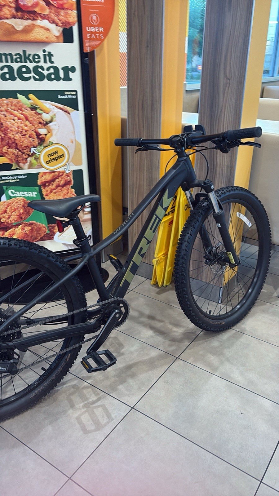 Trek Marlin Mountain Bike 29 in M Black Front Suspension Disc Derailleur
