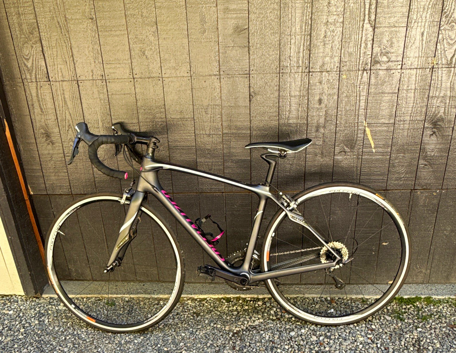 Specialized Ruby Women’s Road Bike 700C Black/Pink Drop Bar Mechanical Rim Brake